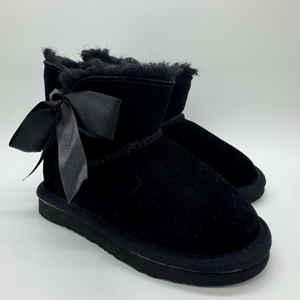 PAWZ Black Suede Boots with Ribbon Girls Size 10 Kids Bearpaw NEW